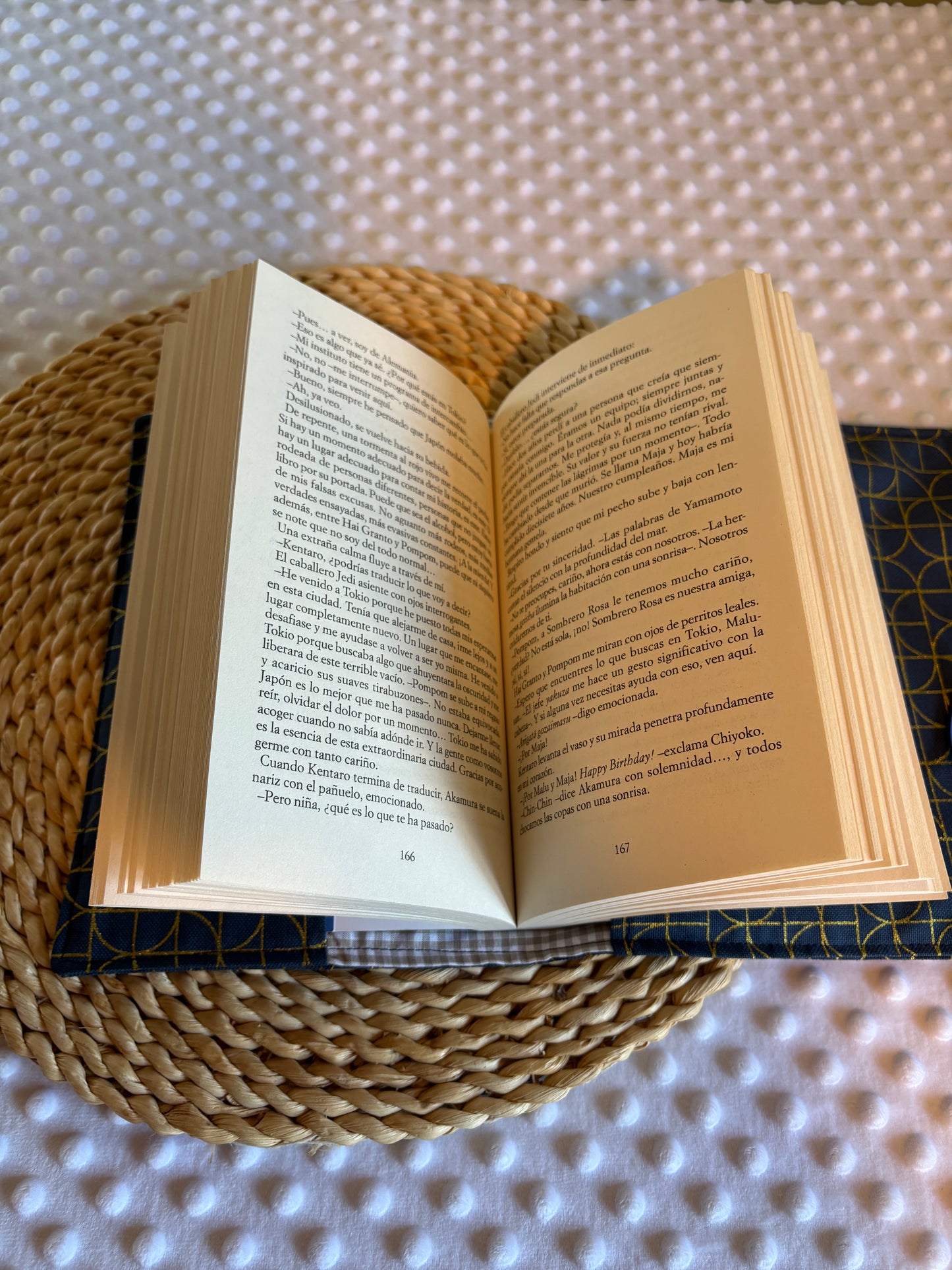 Funda para libros franela   - Hecho a mano en Barcelona