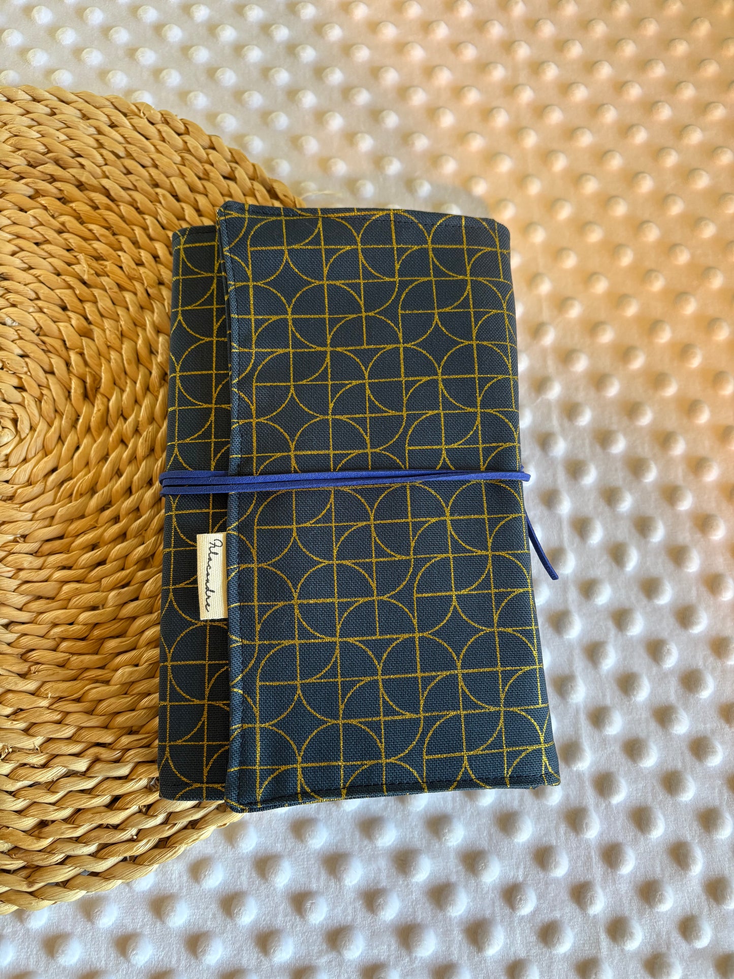 Funda para libros franela   - Hecho a mano en Barcelona