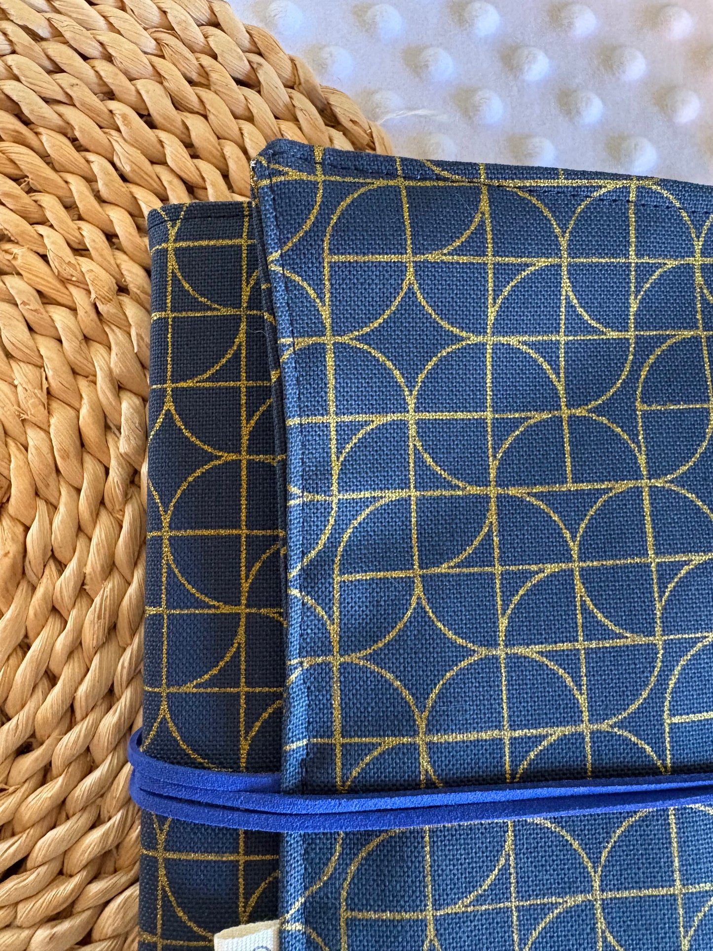 Funda para libros franela   - Hecho a mano en Barcelona