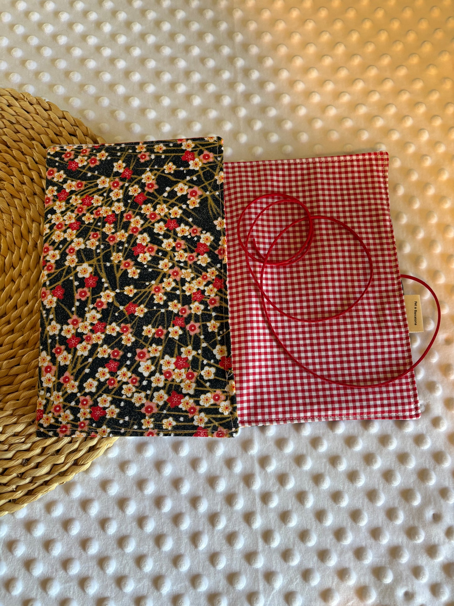 Funda para libros cerezos de Japon  - Hecho a mano en Barcelona