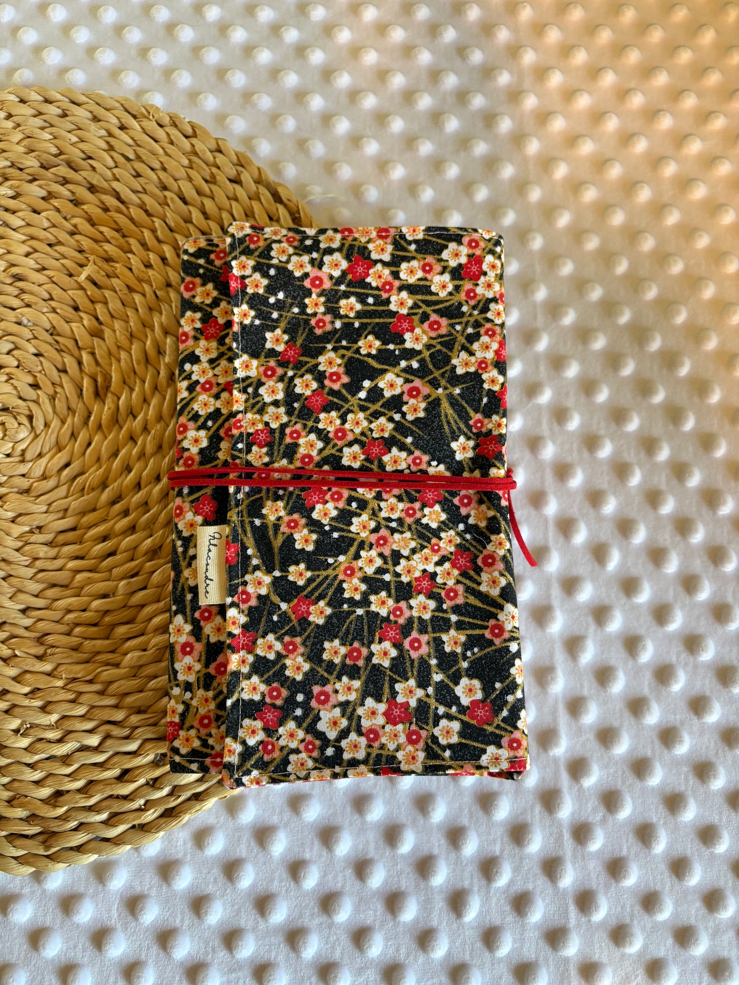 Funda para libros cerezos de Japon  - Hecho a mano en Barcelona