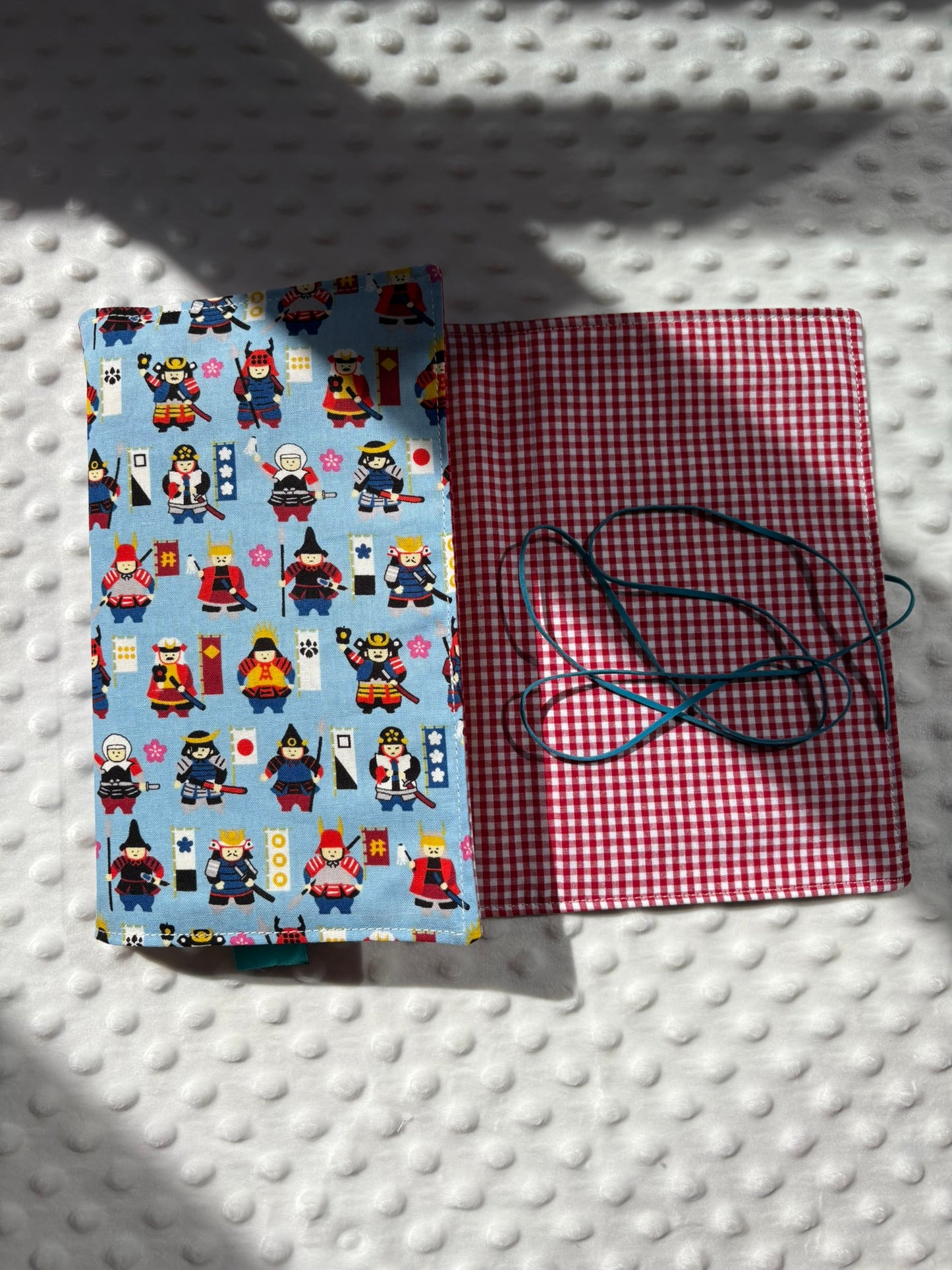 Funda de libro estilo lego de Japón