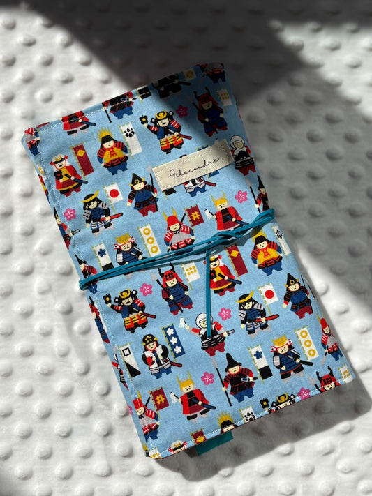 Funda de libro estilo lego de Japón