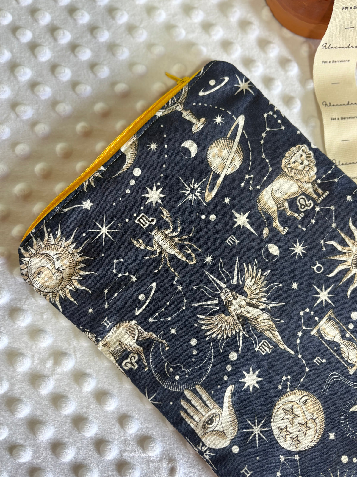 Funda de libro cielo astral con cremallera | Hecho a mano en Barcelona