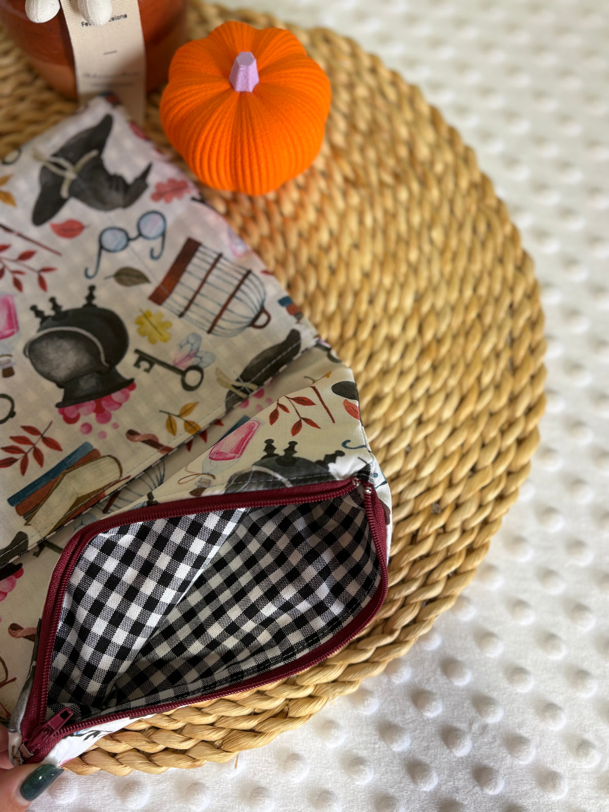 Funda de libro sombrero de brujas con cremallera | Hecho a mano en Barcelona