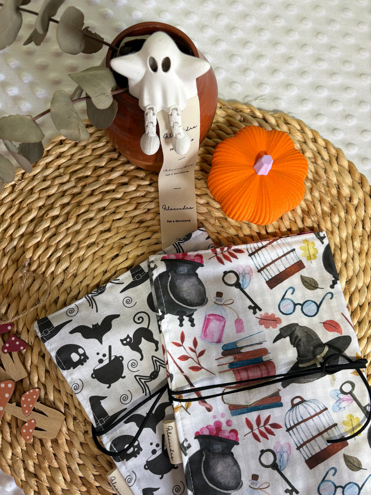Funda de libro sombreros de bruja - Hecho a mano en Barcelona