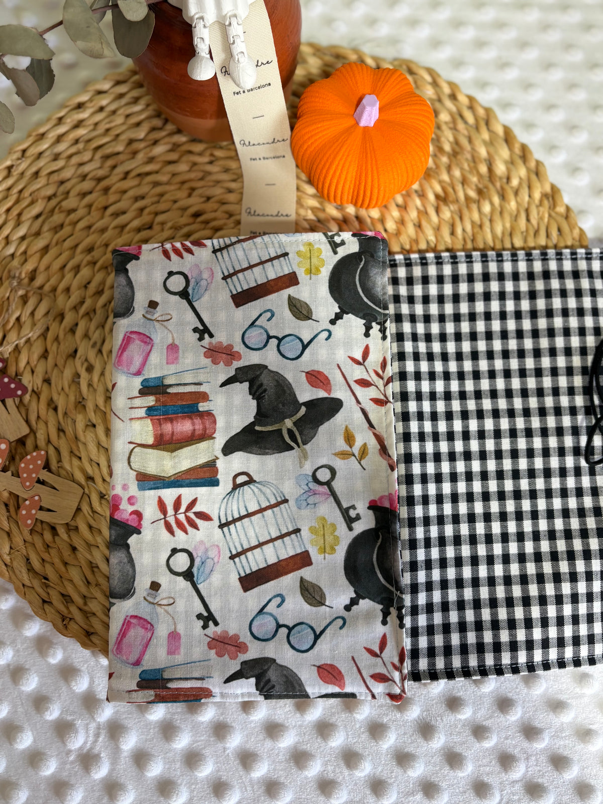 Funda de libro sombreros de bruja - Hecho a mano en Barcelona