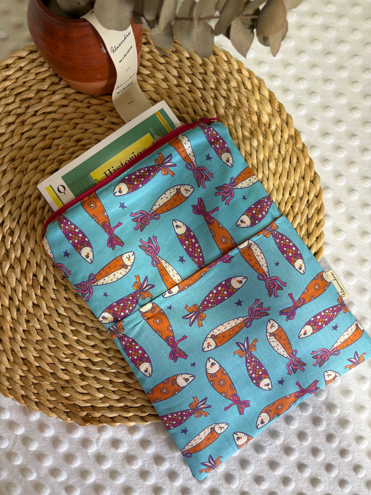 Funda de libro sardinas con cremallera | Hecho a mano en Barcelona