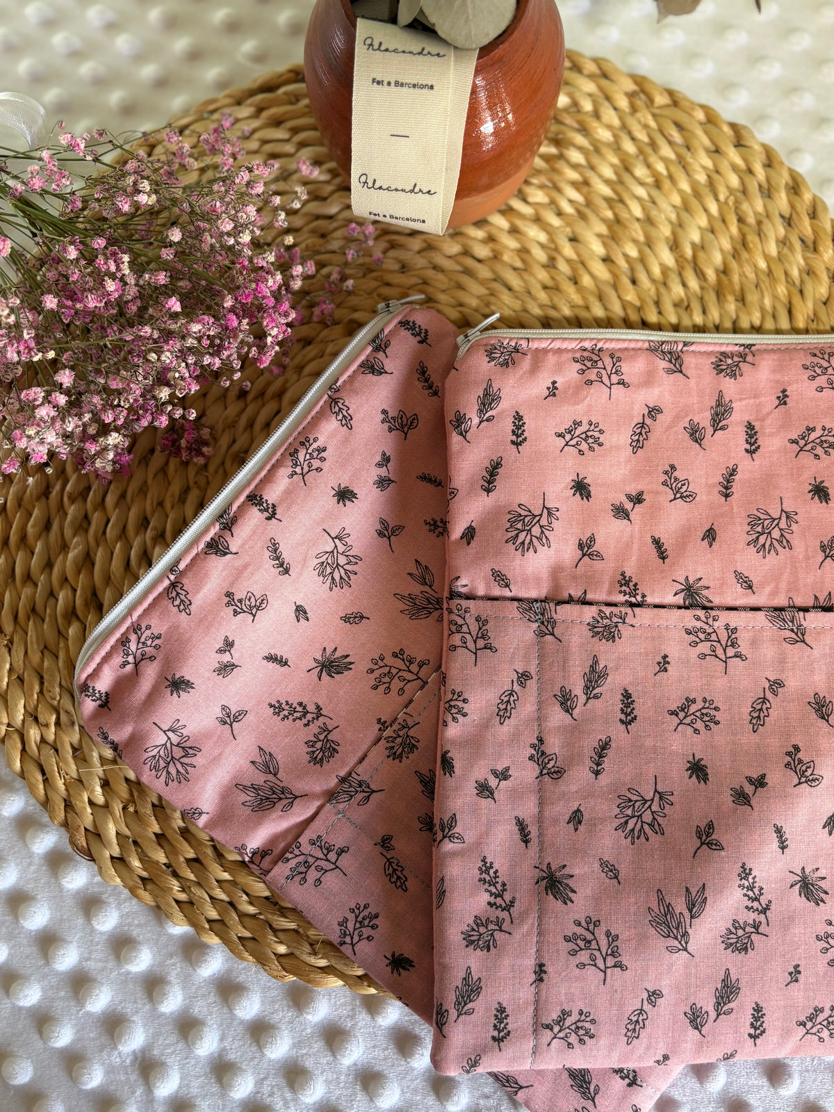 Funda de libro rosa con cremallera | Hecho a mano en Barcelona
