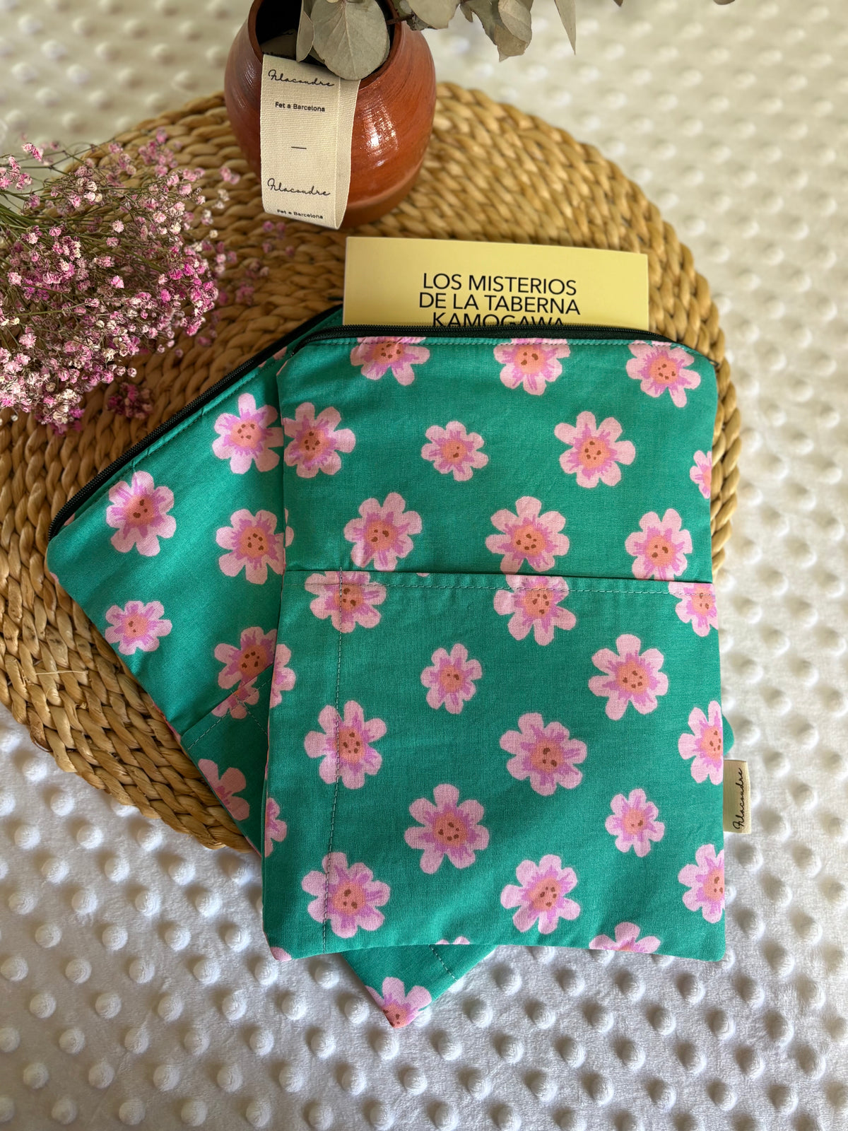 Funda de libro margaritas con cremallera | Hecho a mano en Barcelona