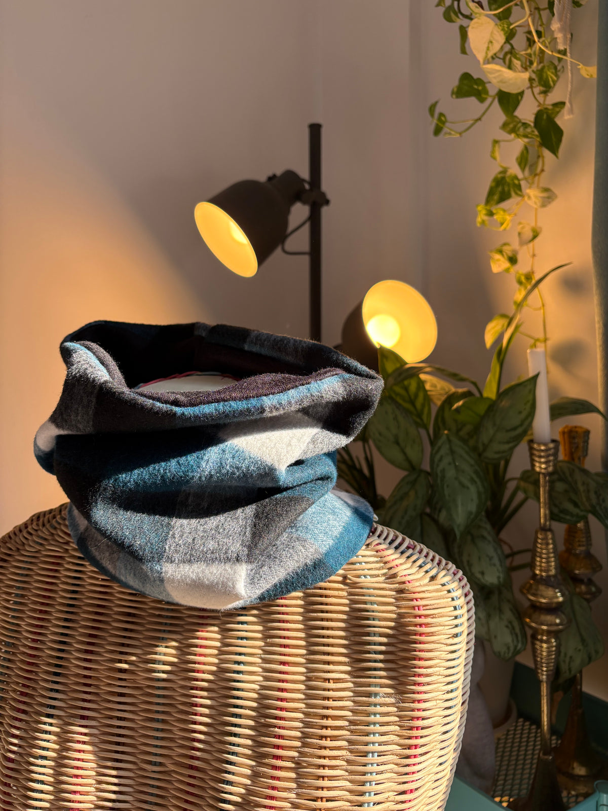 Braga de cuello Vichy azul, negro y blanco – Hecha a mano en Barcelona