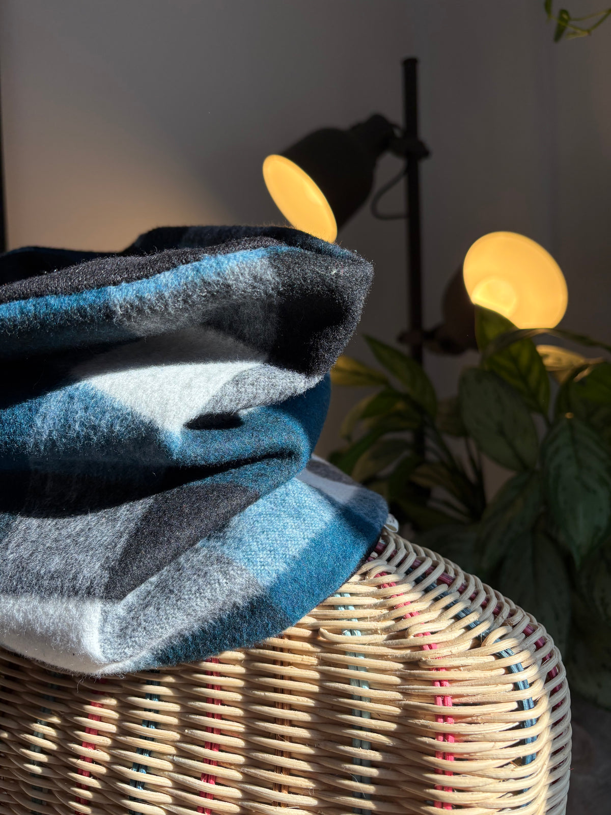 Braga de cuello Vichy azul, negro y blanco – Hecha a mano en Barcelona