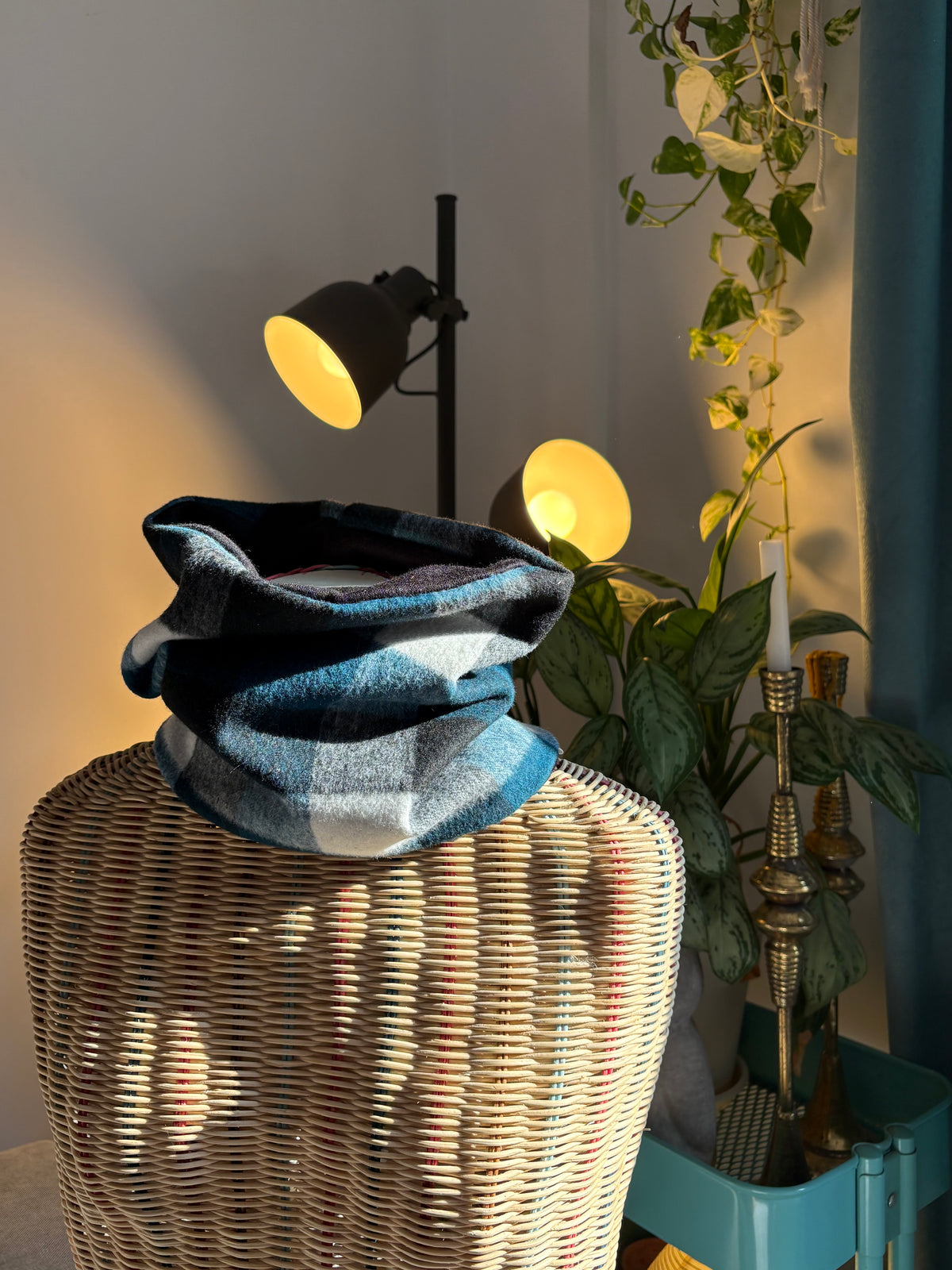 Braga de cuello Vichy azul, negro y blanco – Hecha a mano en Barcelona
