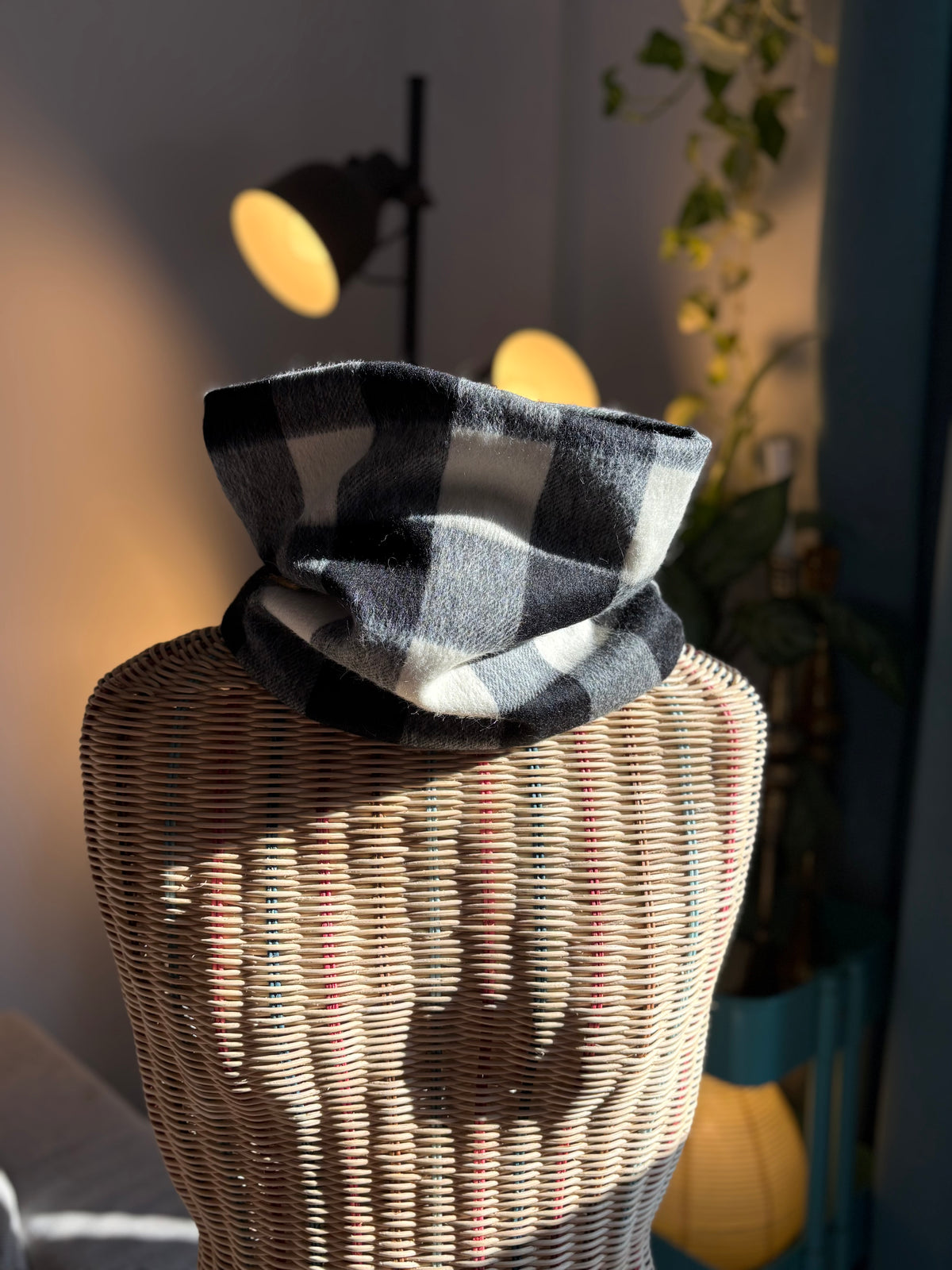 Braga de cuello Vichy negro y blanco – Hecha a mano en Barcelona